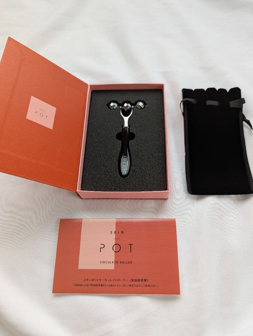 美顔ローラー【SKIN POT CIRCULATE ROLLER】