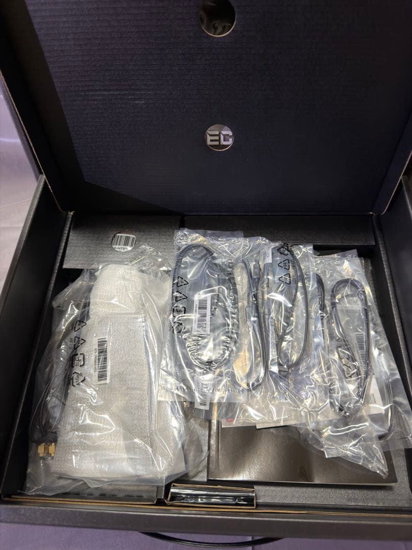 ビ*プ様 [新品][未開封]MSI MEG Z690 UNIFY マザーボード