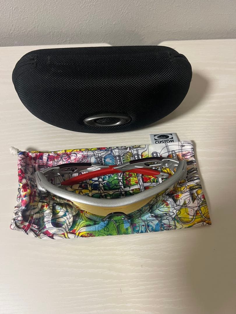 Oakley スポーツサングラス