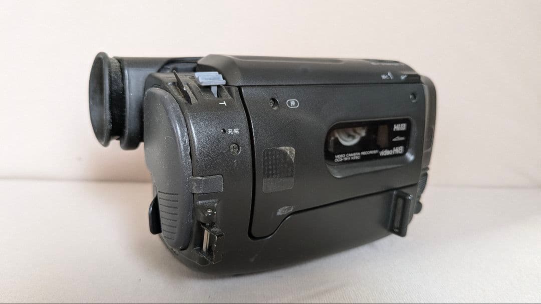 SONY Hi8 ビデオカメラ CCD-TR11