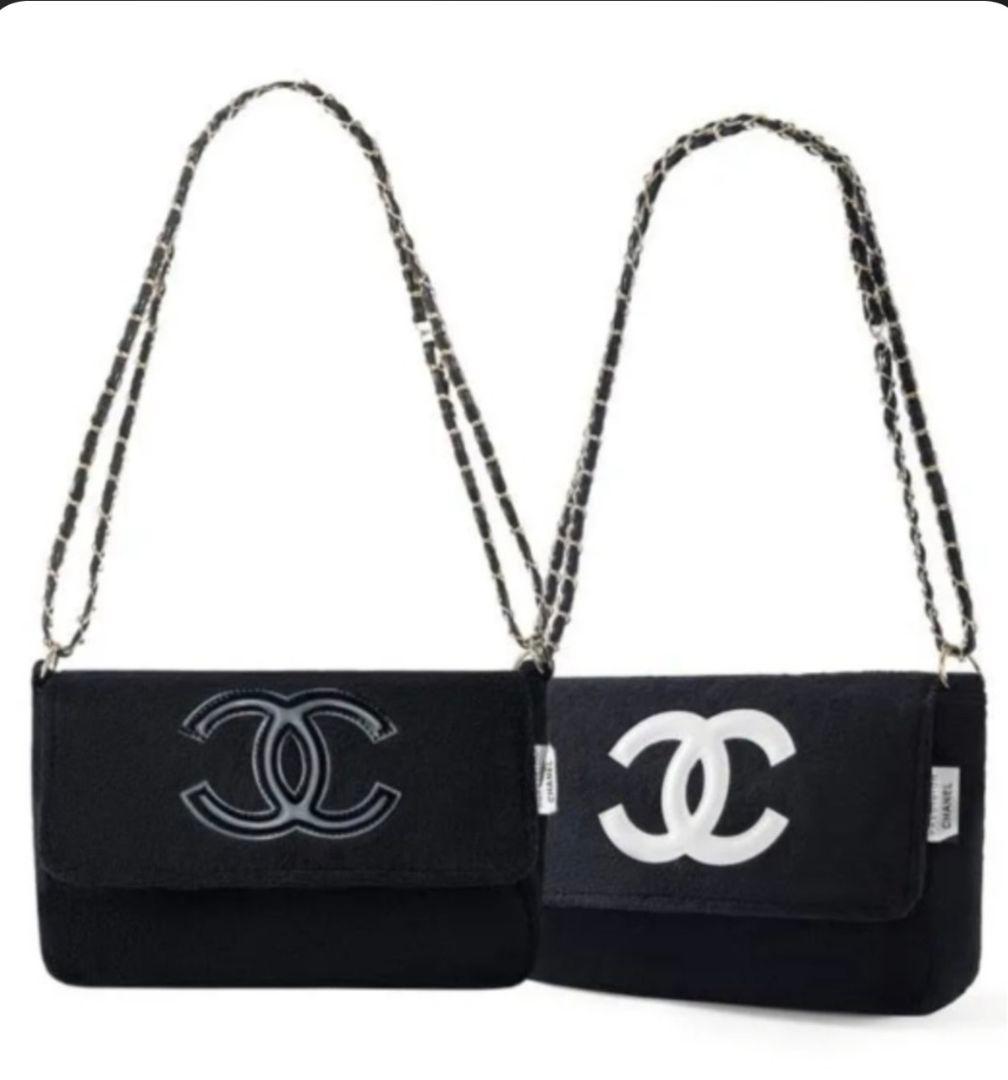 CHANEL ノベルティ ブラック ショルダーバッグ ホワイトロゴ付き