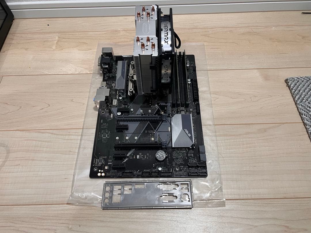 マザボ・ i3-8100・CPUクーラー・メモリ8GBのセット 動作品