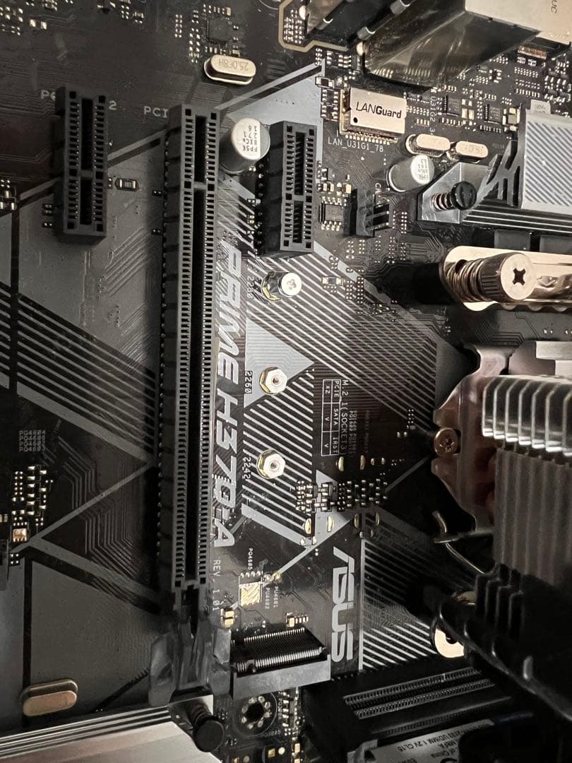 マザボ・ i3-8100・CPUクーラー・メモリ8GBのセット 動作品