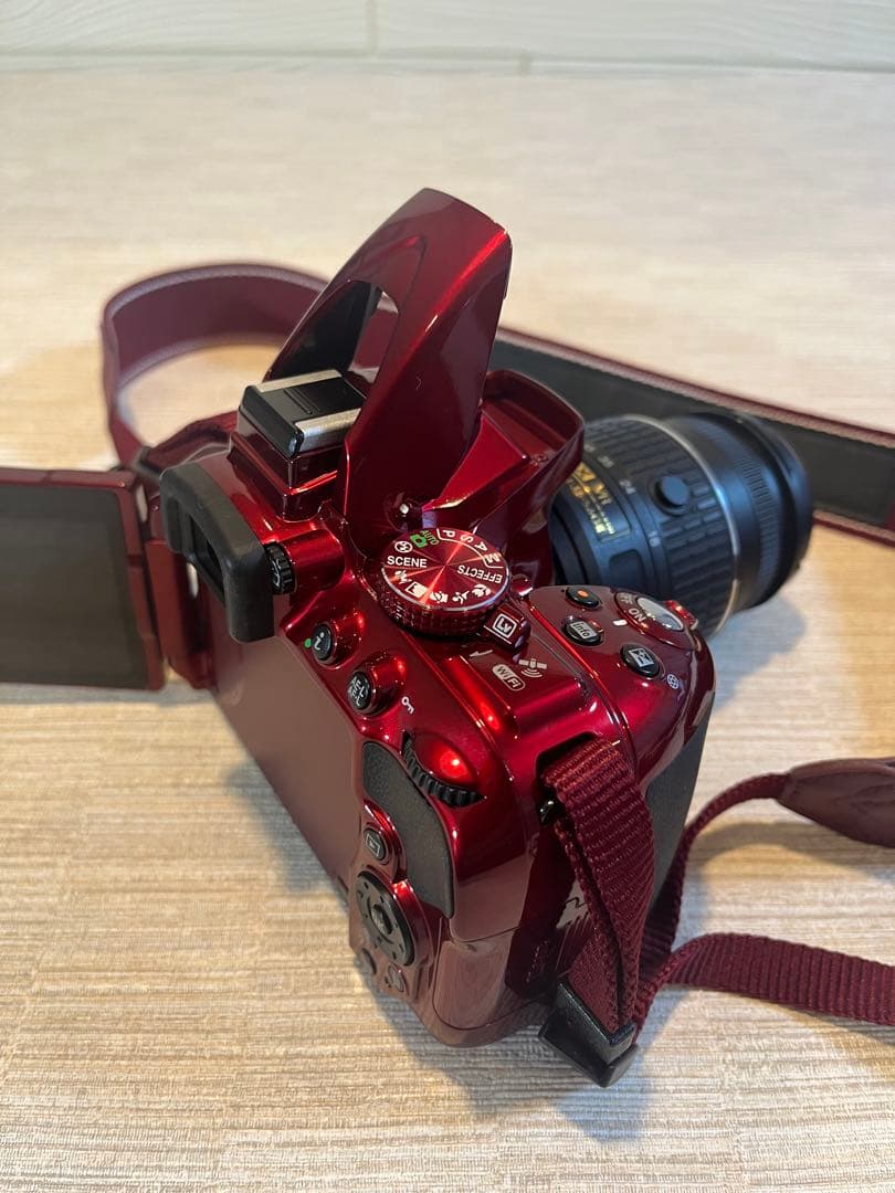 美品　ニコン D5300 一眼レフカメラ レッド