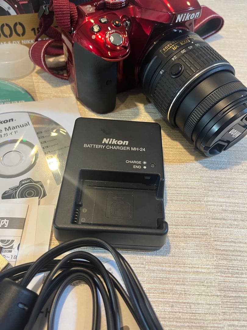 美品　ニコン D5300 一眼レフカメラ レッド