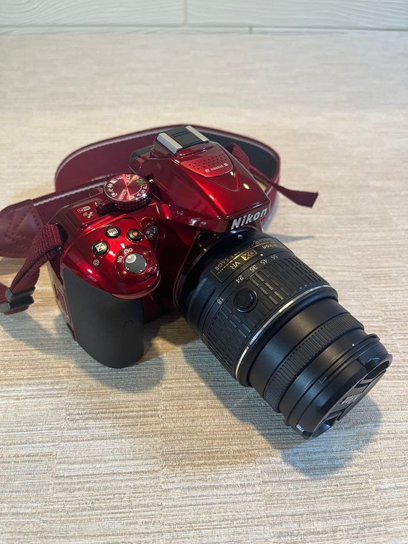 美品　ニコン D5300 一眼レフカメラ レッド