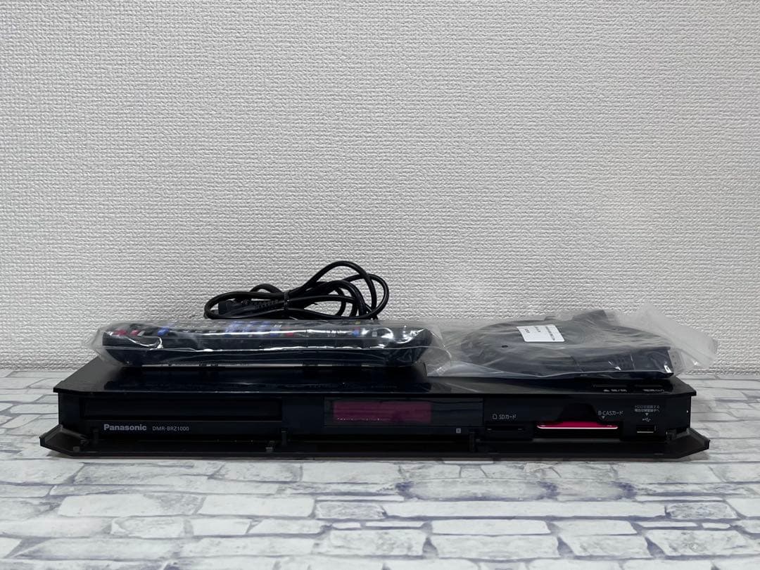 美品　1TB 3番組録画　パナソニック　BDレコーダー DMR-BRZ1000