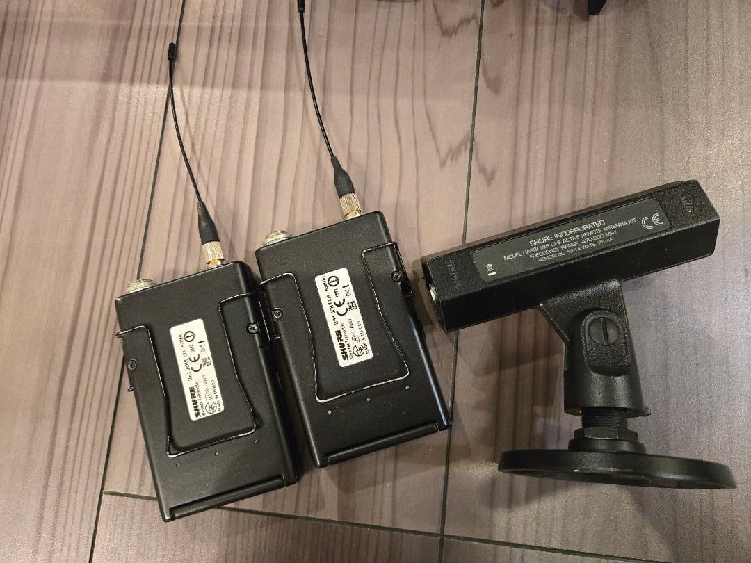 SHUREワイヤレスマイクロフォンSM58トランスミッターUR1受信機UR4D+