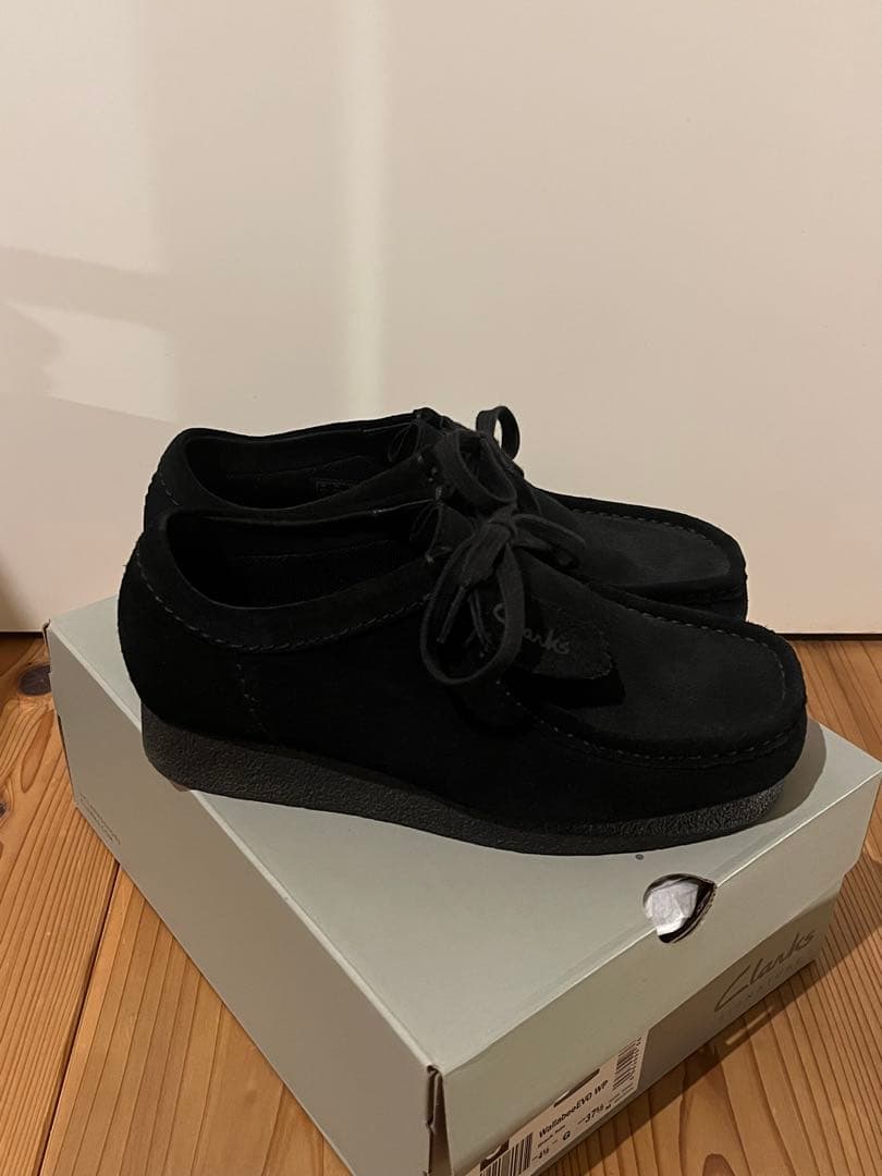 Clarks ブラック スエード モカシン