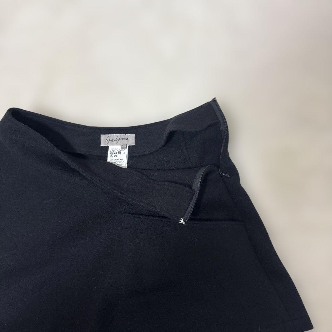 美品【変形アシンメトリー】ヨウジヤマモト　ミニスカートM 黒　ウール縮絨