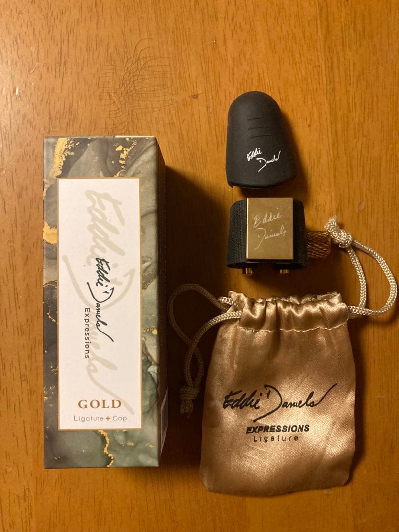 エディダニエルズ・エクスプレッションズ・ゴールド　B♭クラリネット用リガチャー