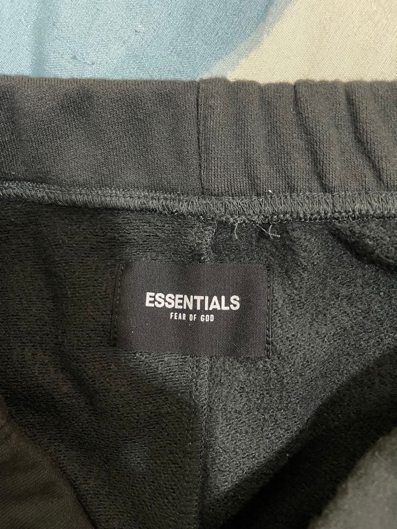 ESSENTIALS フーディーとパンツセット ブラック