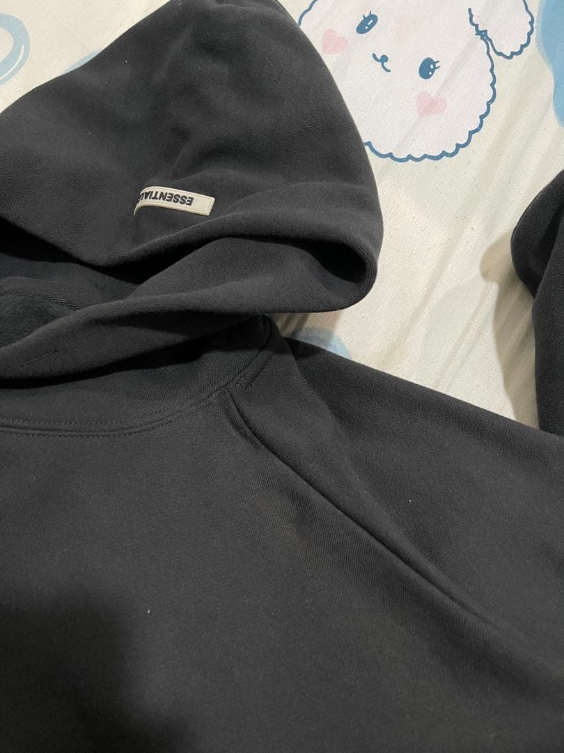 ESSENTIALS フーディーとパンツセット ブラック