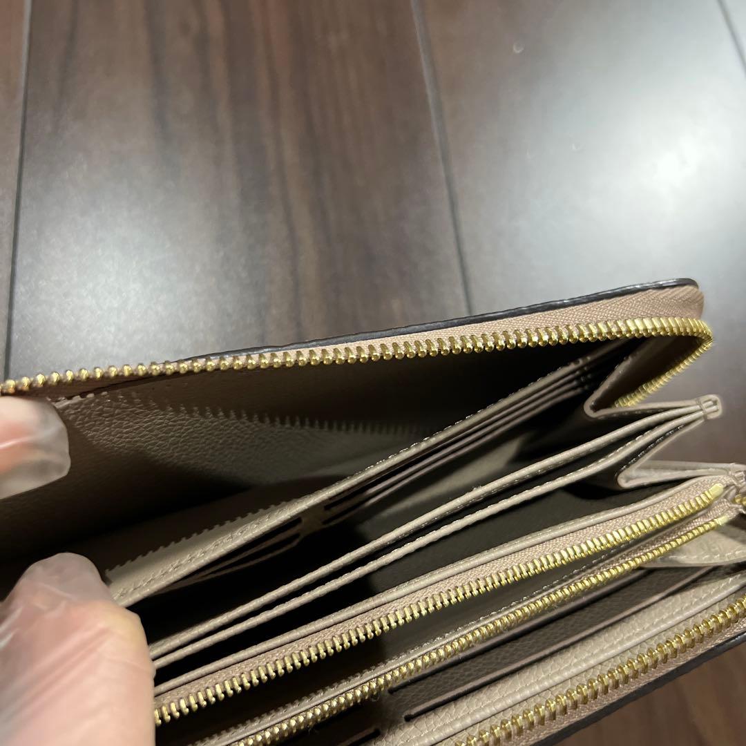 Louis Vuitton ベージュレザー長財布