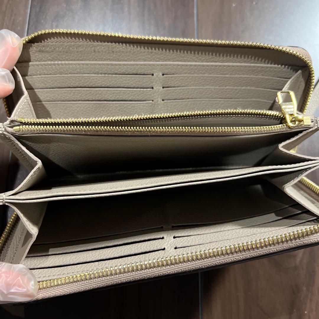 Louis Vuitton ベージュレザー長財布