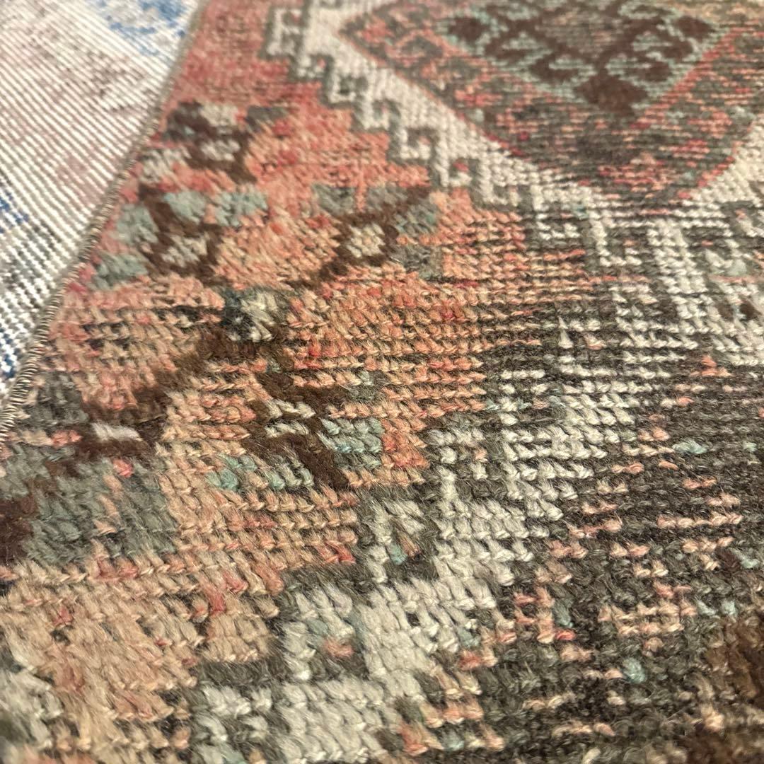 97×105エスニック　ブラウン×サーモン　レアな正方形　トルコヴィンテージラグ