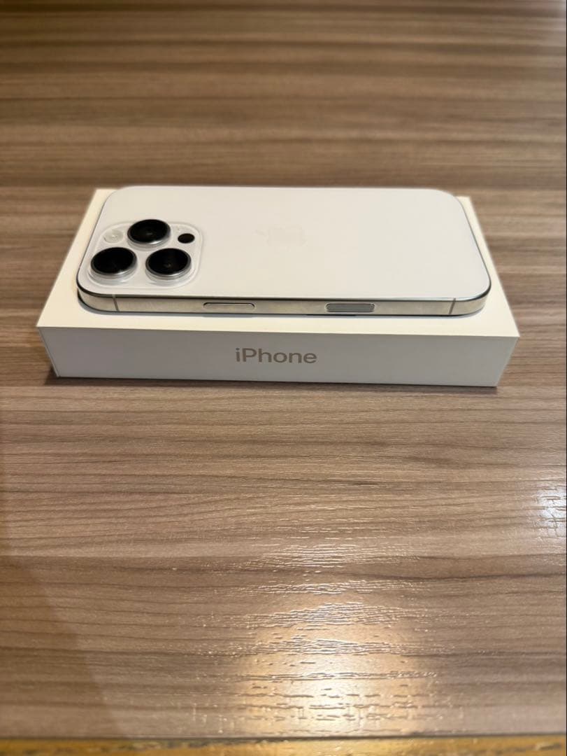 即購入◎Apple iPhone16Pro 256GB ホワイトチタニウム 本体