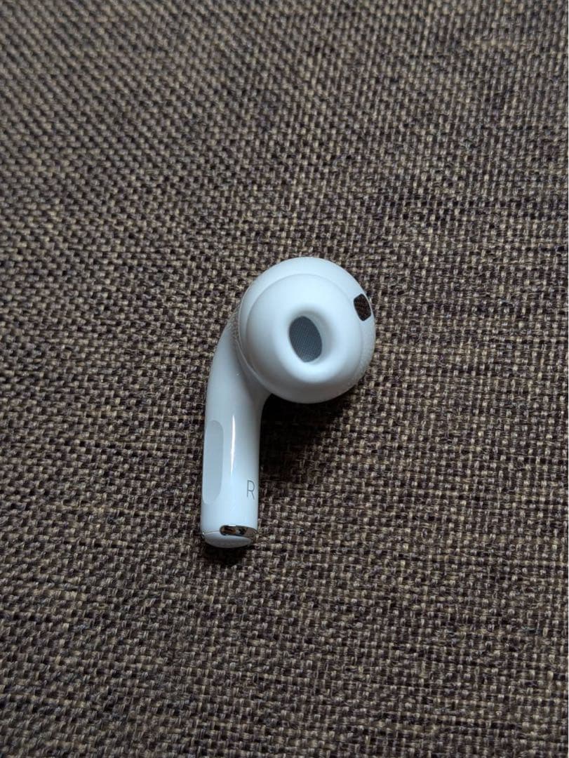 右耳 Apple AirPods Pro 第2世代 正規品 片耳877
