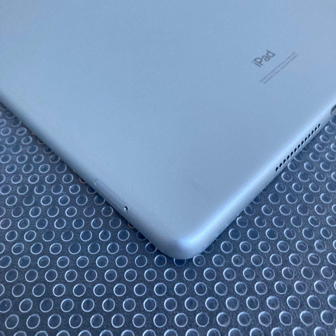 822【早い者勝ち】電池良好☆iPad7 第7世代 32GB SIMフリー☆