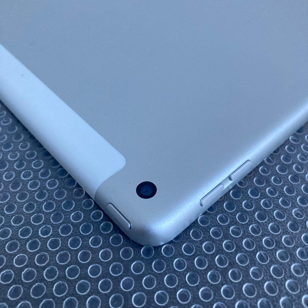 822【早い者勝ち】電池良好☆iPad7 第7世代 32GB SIMフリー☆