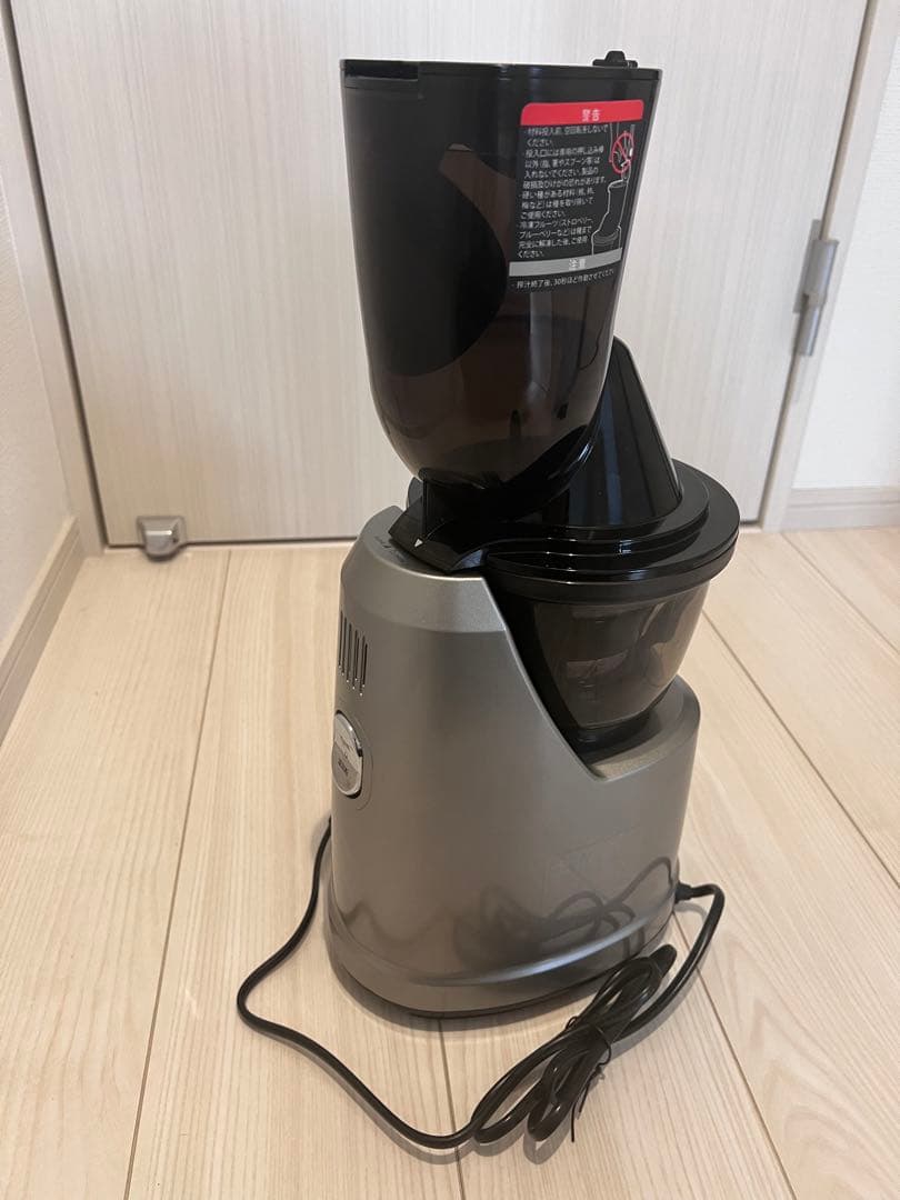 クビンス　ホールスロージューサー　EVO-800