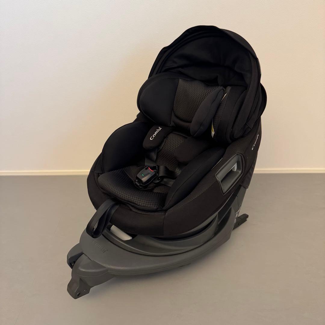 Combi 車用チャイルドシート ブラック