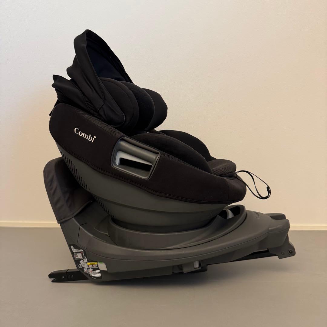 Combi 車用チャイルドシート ブラック