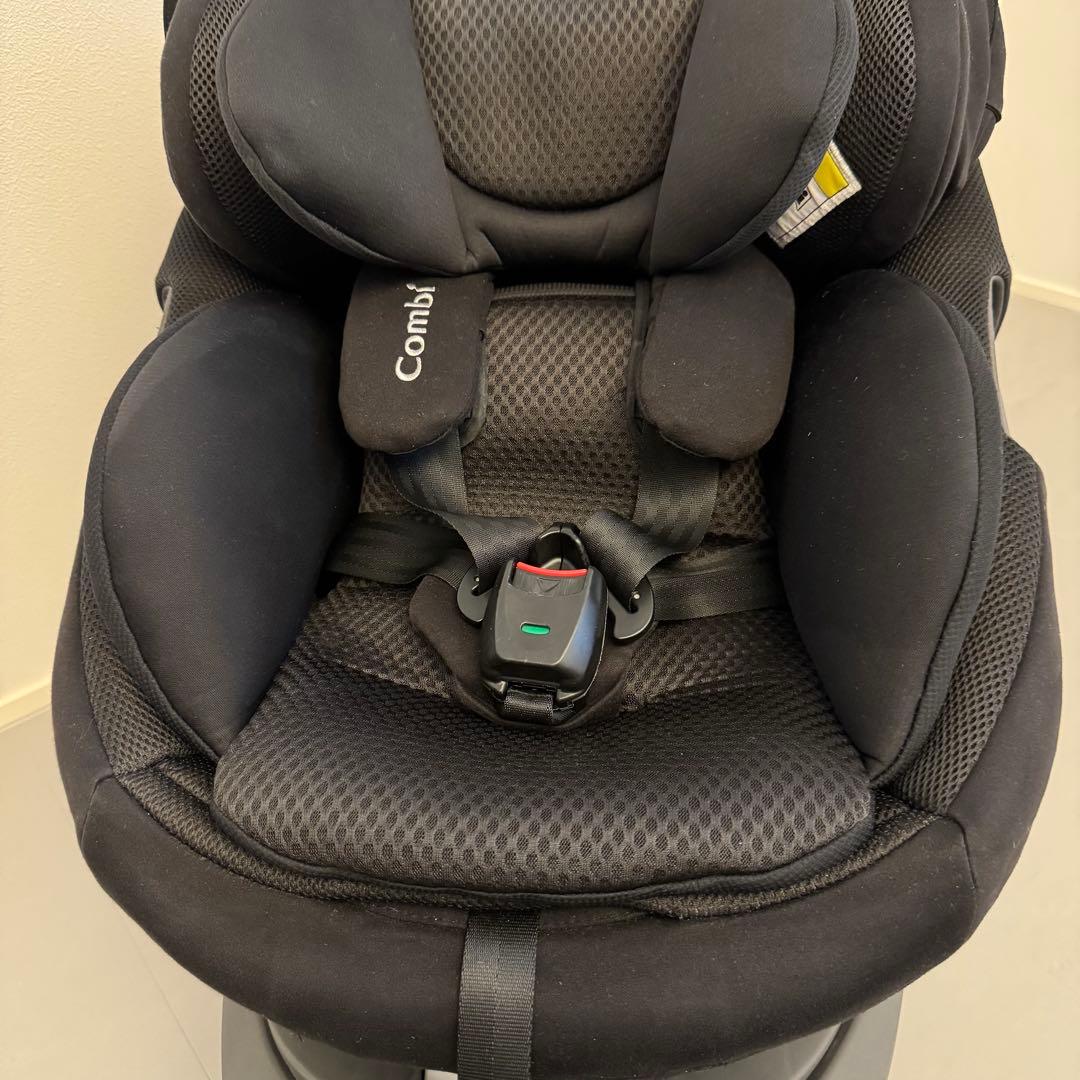 Combi 車用チャイルドシート ブラック