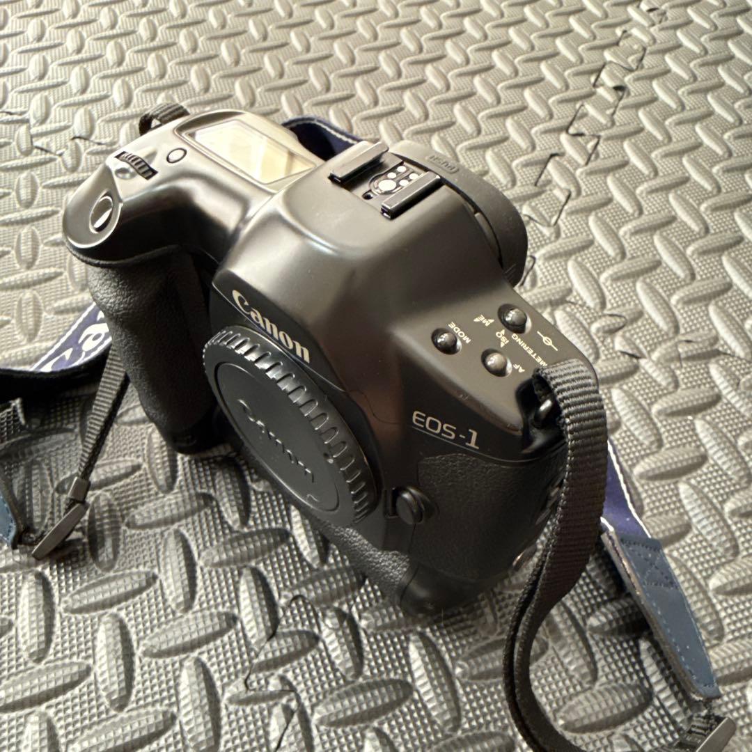 Canon EOS-1 フィルム一眼レフカメラ