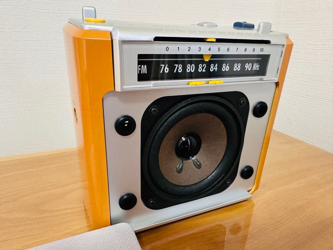 ビクター　ラジオ（FM/AM)　RA-H56