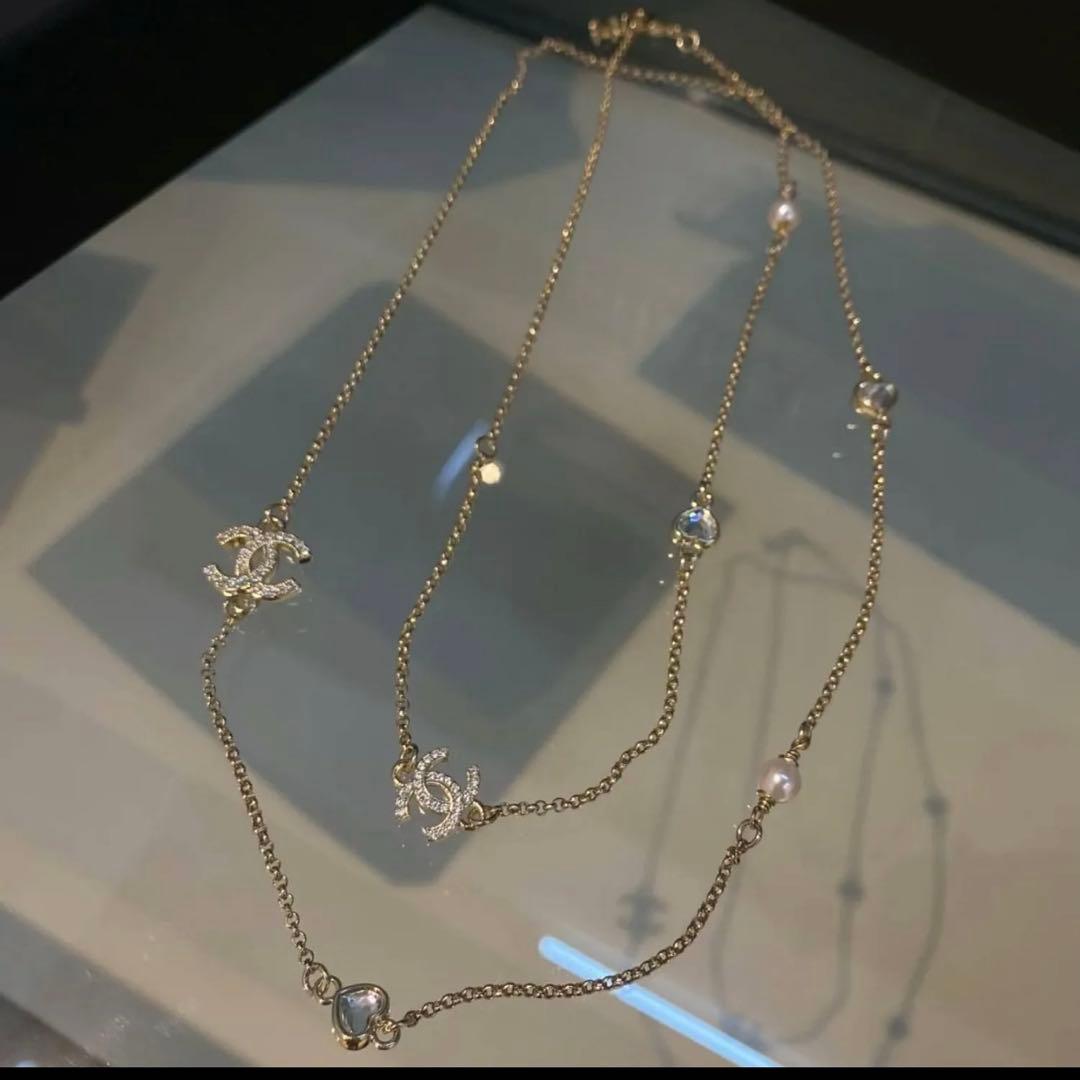 特別お値下げ　CHANEL 25/26 秋冬プレハートゴールドロング ネックレス
