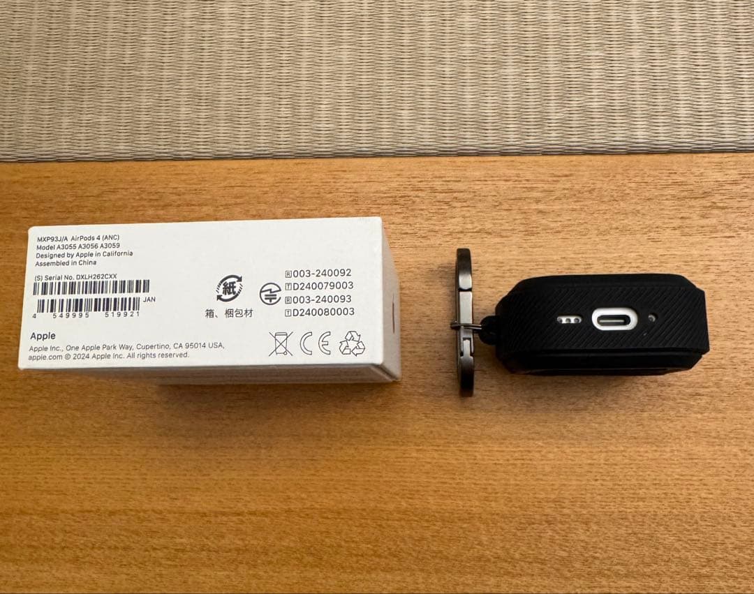 Apple AirPods 4（第4世代） カバー付き