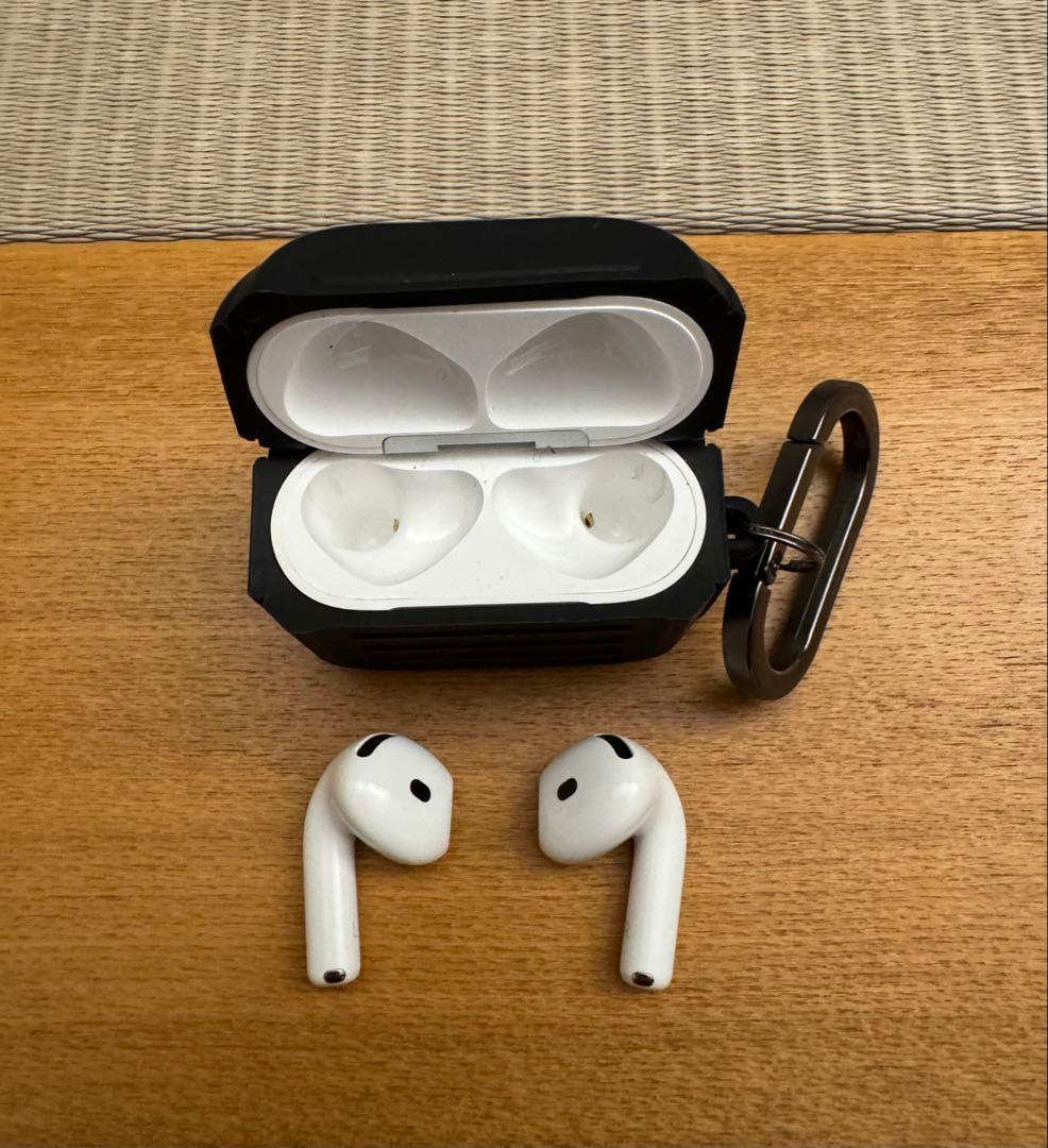 Apple AirPods 4（第4世代） カバー付き