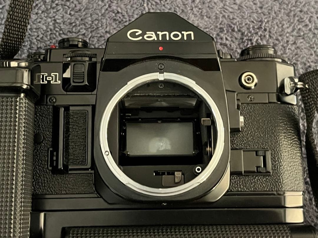 キャノン A-1 極美品 モータードライブ付+レンズ３本