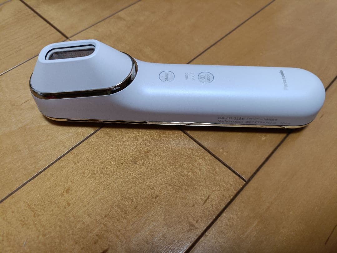 Panasonic 光美顔器 フォト ブライトショット EH-SL85-W