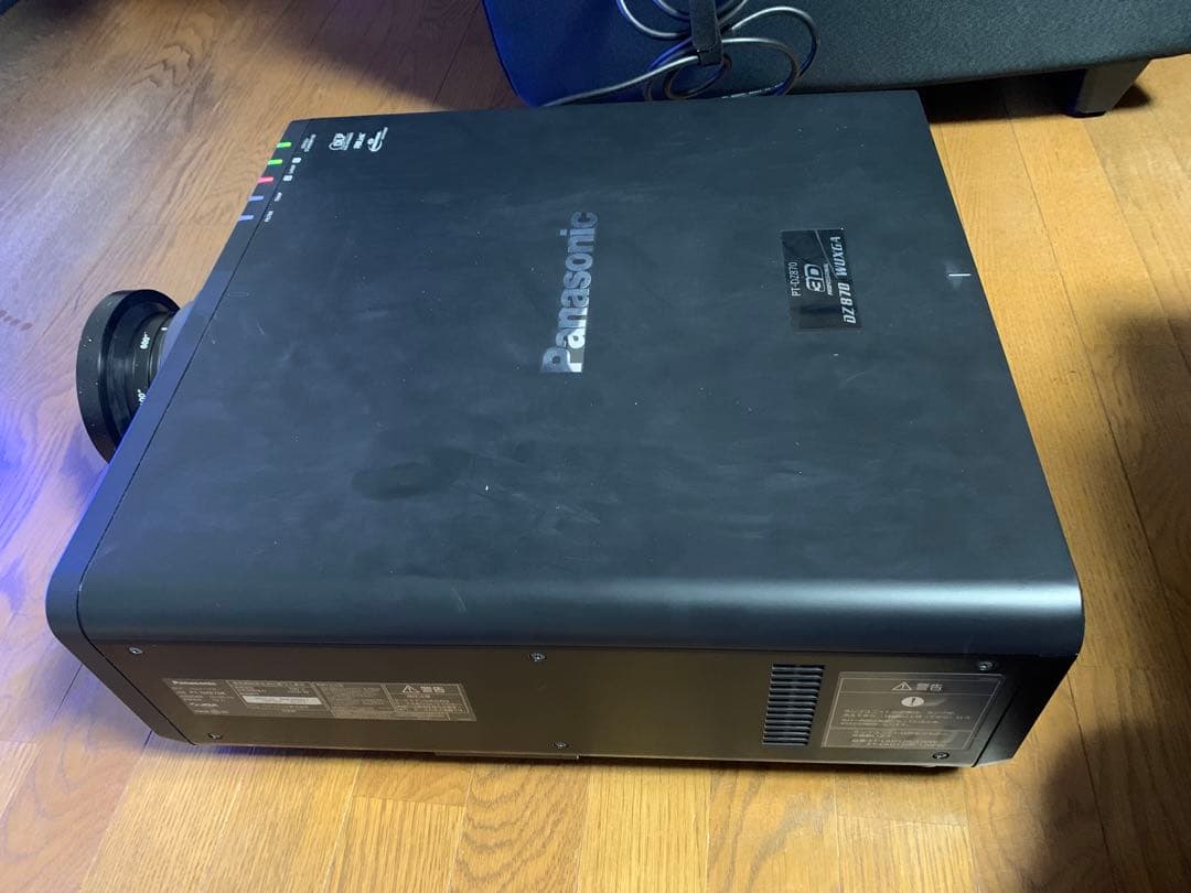 Panasonic 業務用PT-DZ870LK et dle085 レンズ