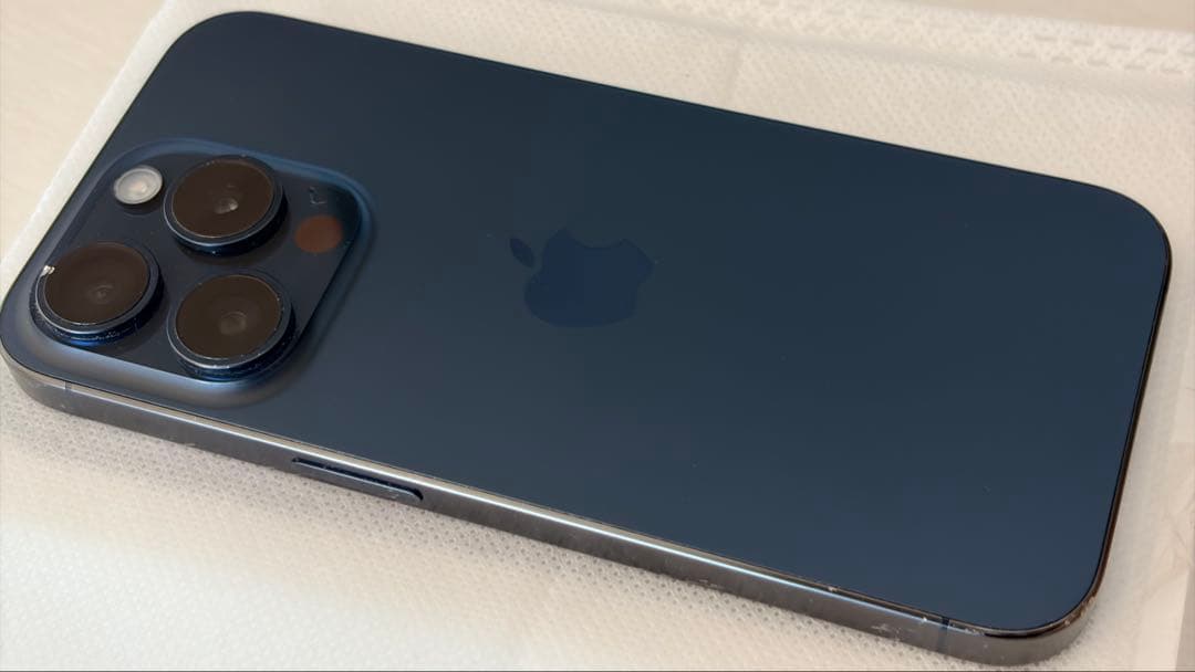 iPhone 15 pro 128GB 87%バッテリー ブルーチタニウム