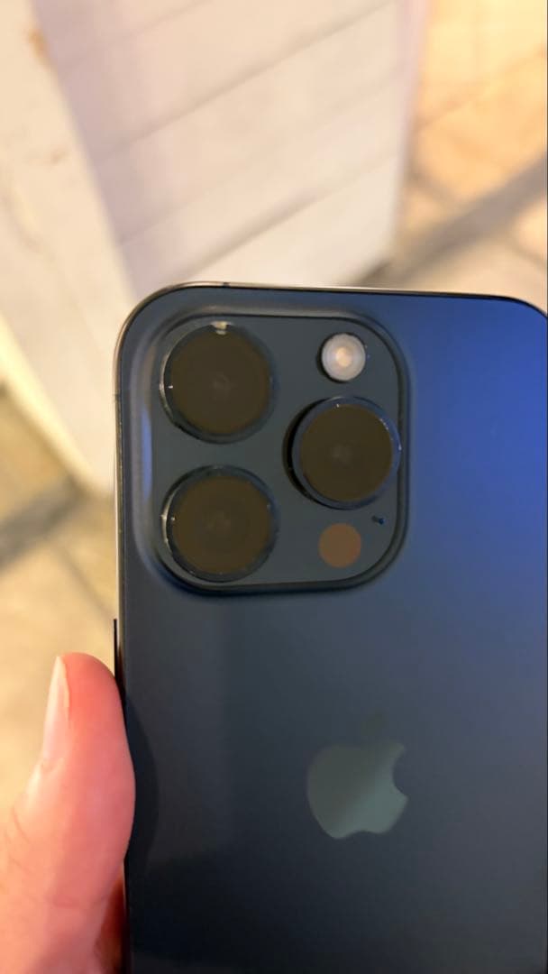 iPhone 15 pro 128GB 87%バッテリー ブルーチタニウム