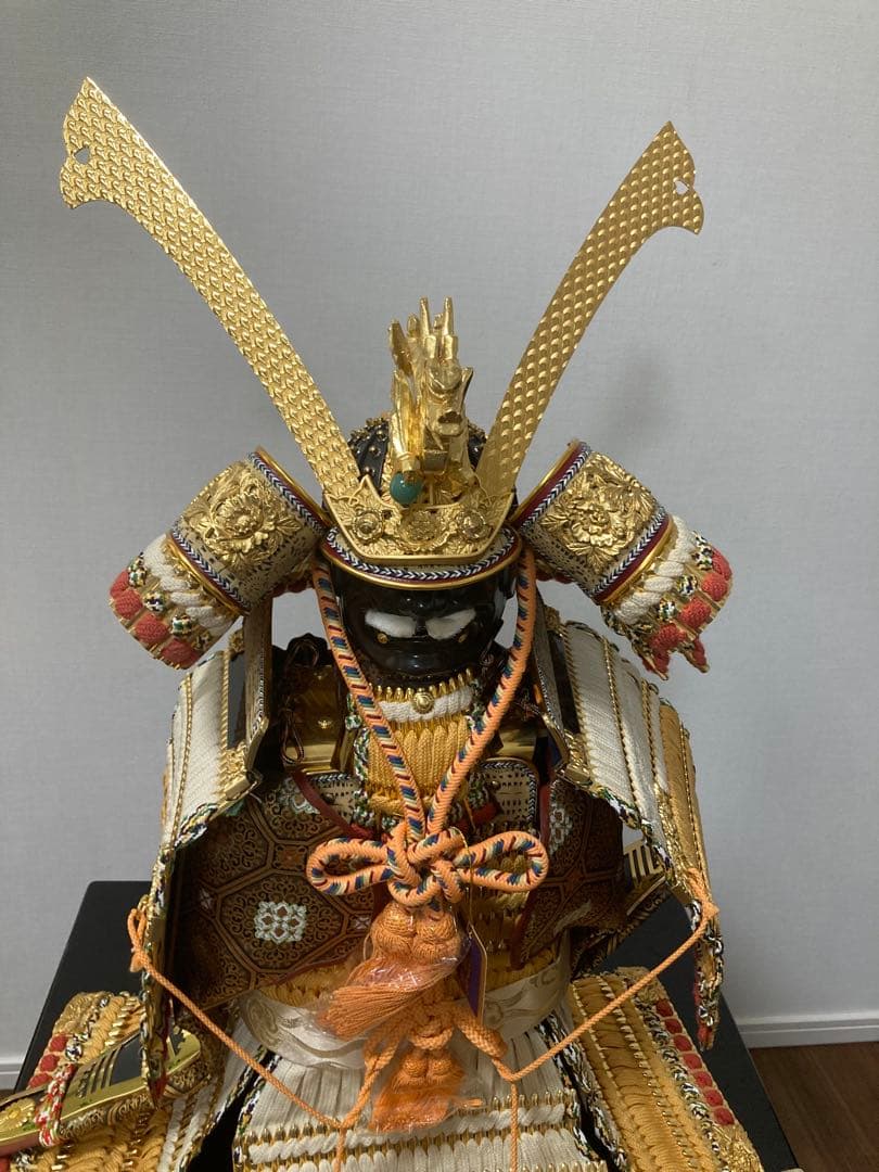 五月人形 鎧飾り 平安朝 甲冑 純金鍍金 十三号笠しころ　本正絹 茜