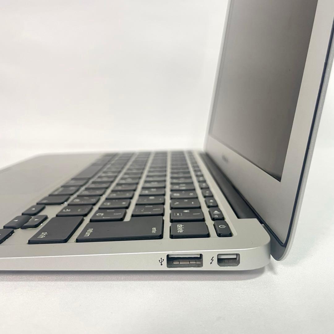 MacBookAir 11インチ 薄型ノートPC シルバー office付