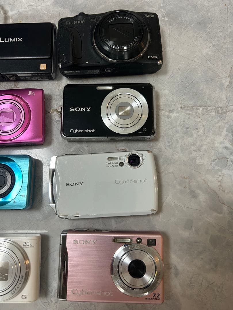 コンパクトデジカメ12台まとめ売り（ジャンク品）