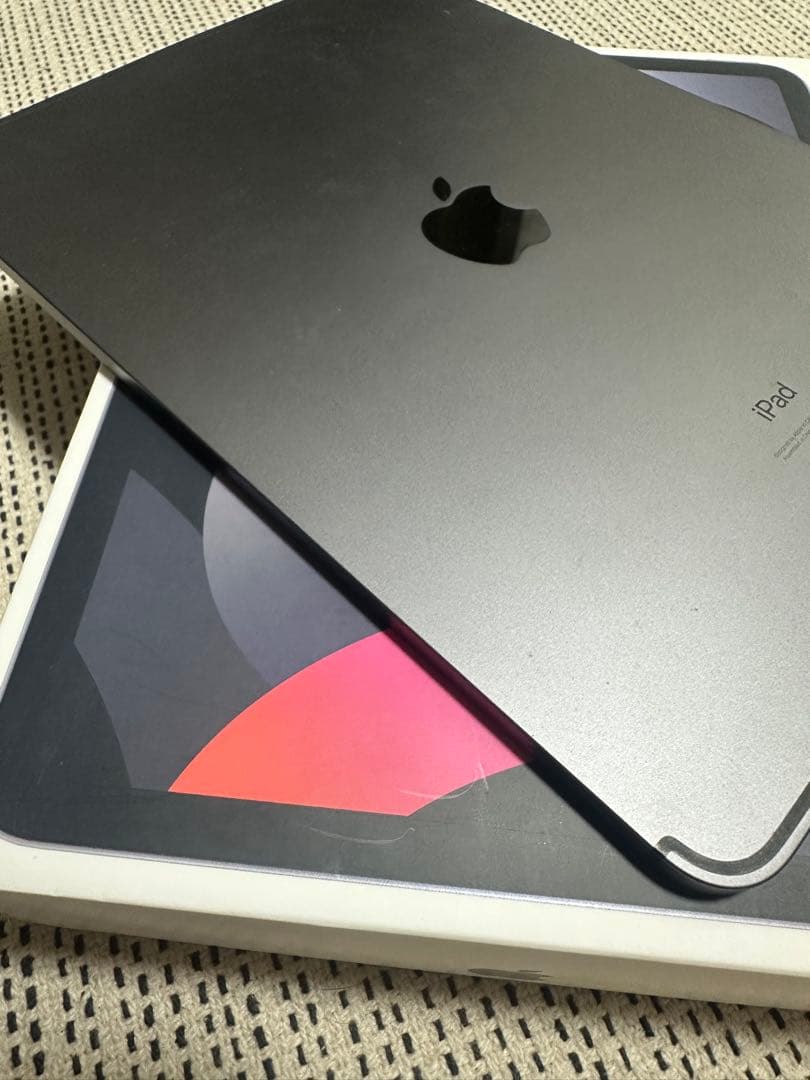 Apple iPad air 第4世代 64GB