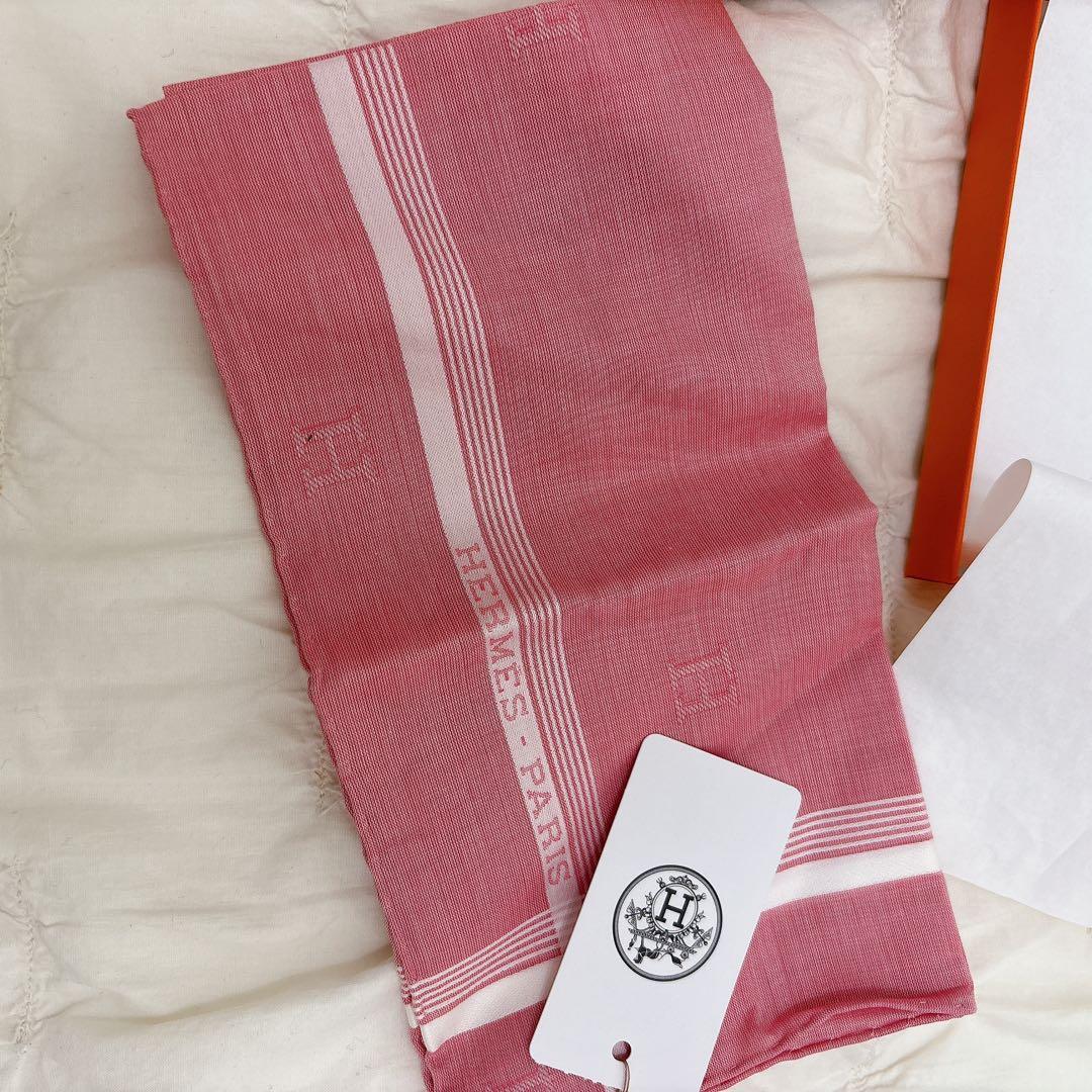 HERMES ピンク ハンカチ