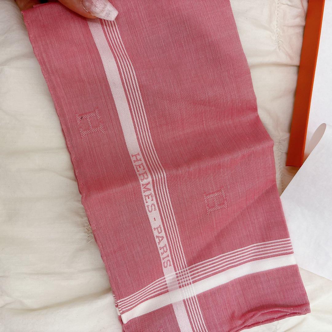 HERMES ピンク ハンカチ