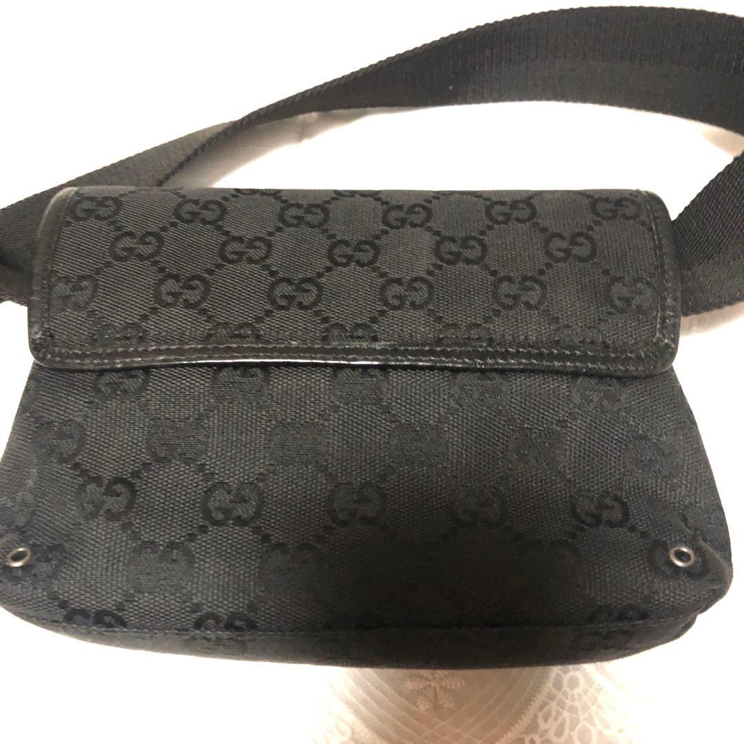 GUCCI ボディーバッグ