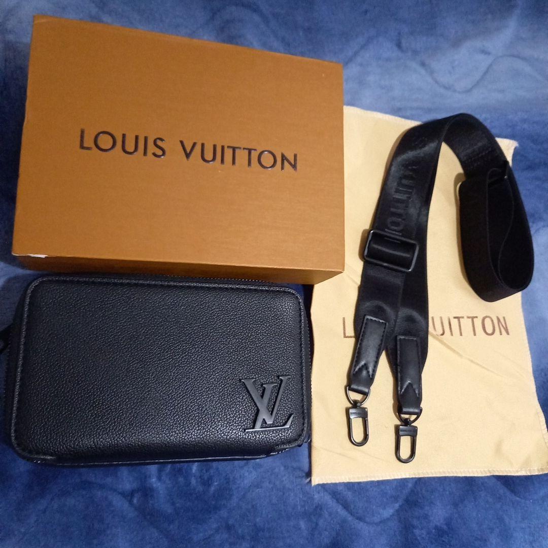 LOUISVUITTON ノベルティ　ショルダーバッグ