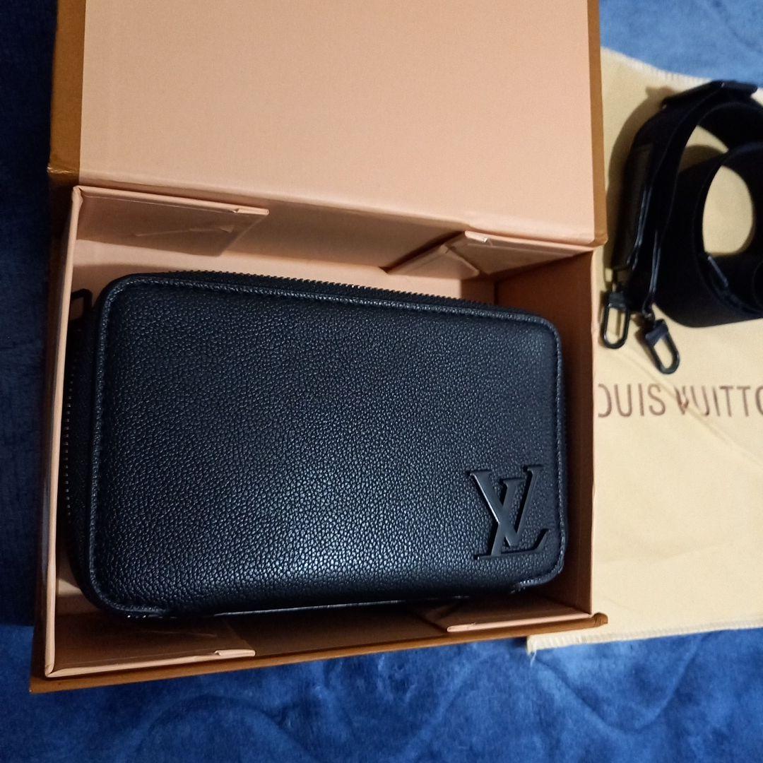 LOUISVUITTON ノベルティ　ショルダーバッグ
