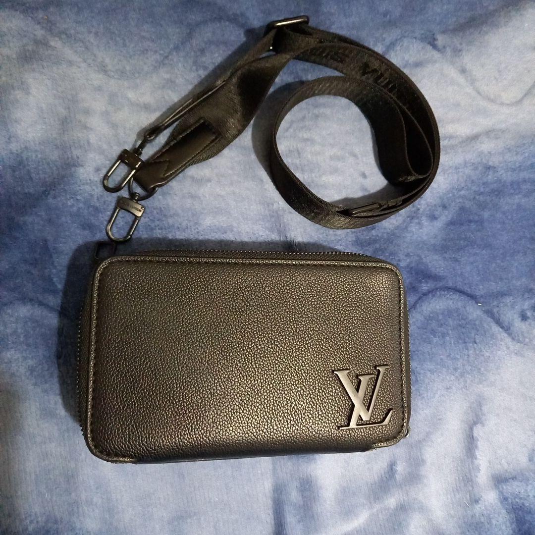 LOUISVUITTON ノベルティ　ショルダーバッグ