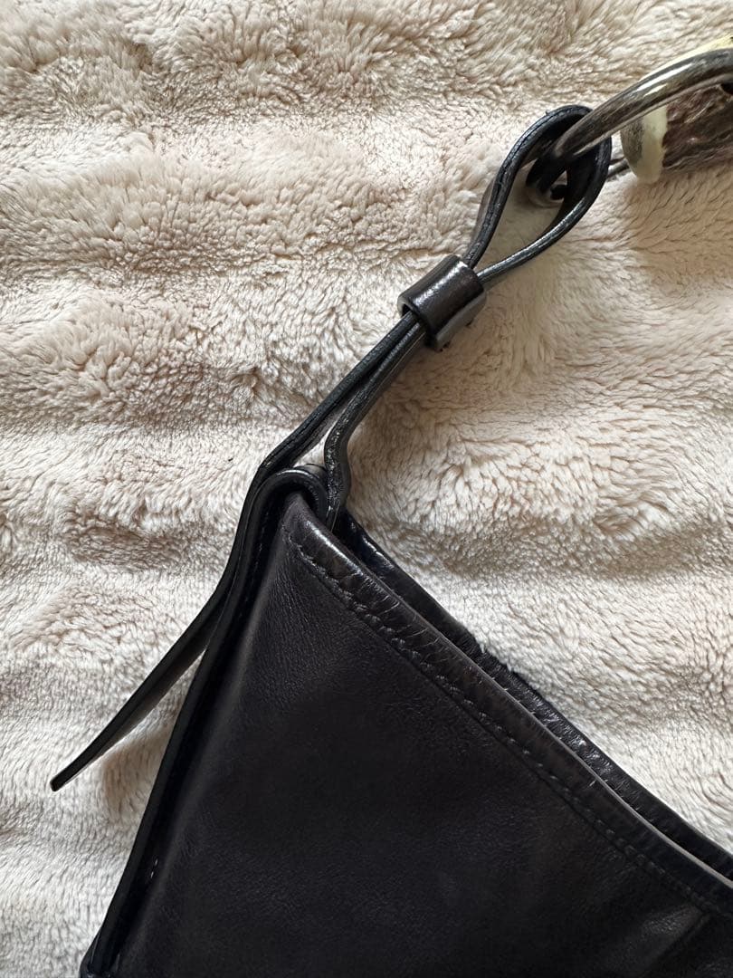 サンローラン　モンバサ