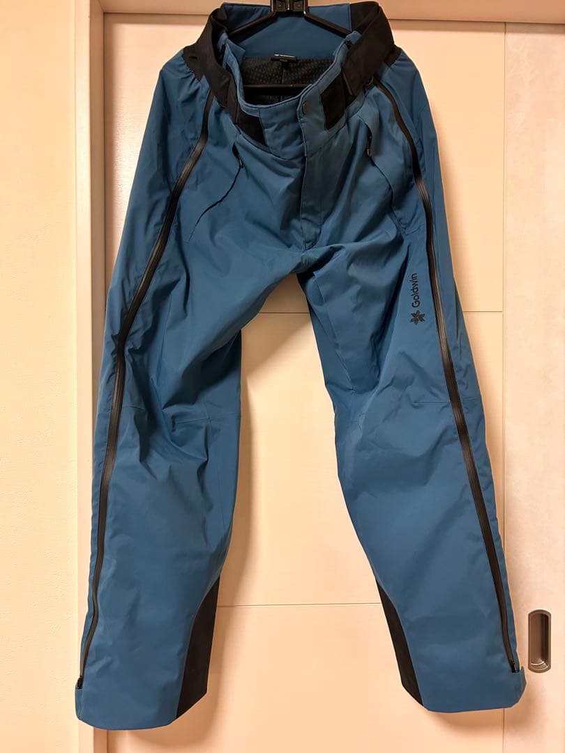 希少(一般非売品)　2024-2025 GOLDWIN　選手用　ウェア 上下